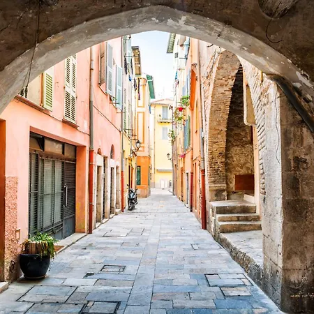 Apartman Le Miollis - Et Confort - Wifi- Pres Tansports En Commun Et Commerces